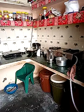 Snapshot of reemacouple007 chatting on 09/26/25, 06:50 reemacouple007 online show from 09/26/25, 06:50