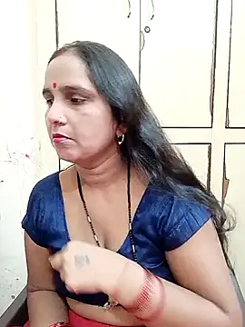 Snapshot of reemacouple007 chatting on 10/09/25, 04:54 reemacouple007 online show from 10/09/25, 04:54