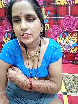 Snapshot of reemacouple007 chatting on 10/11/25, 05:22 reemacouple007 online show from 10/11/25, 05:22