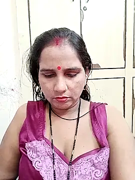 Snapshot of reemacouple007 chatting on 10/23/25, 06:23 reemacouple007 online show from 10/23/25, 06:23