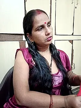 Snapshot of reemacouple007 chatting on 10/23/25, 07:01 reemacouple007 online show from 10/23/25, 07:01