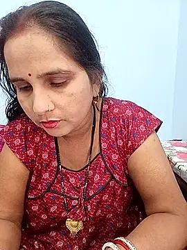 Snapshot of reemacouple007 chatting on 11/07/25, 07:30 reemacouple007 online show from 11/07/25, 07:30