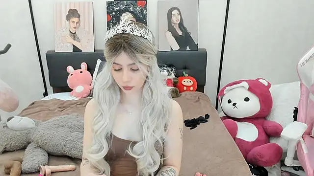 dolly ll online show from 03/19/26, 01:26