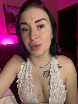 Roxana Bell online show from 01/31/25, 05:10