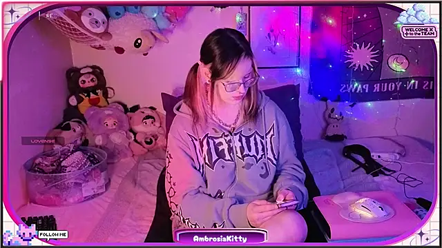 AmbrosiaKitty online show from 05/21/26, 10:44