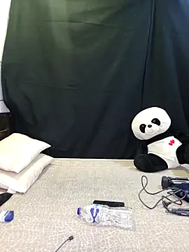 Snapshot of Blossam_07 chatting on 02/14/25, 06:51 Blossam 07 online show from 02/14/25, 06:51