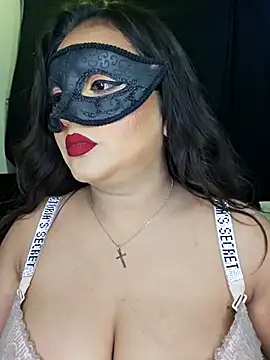 Snapshot of Blossam_07 chatting on 02/15/25, 04:01 Blossam 07 online show from 02/15/25, 04:01