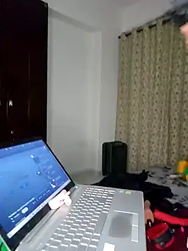 Snapshot of Blossam_07 chatting on 11/07/25, 12:38 Blossam 07 online show from 11/07/25, 12:38