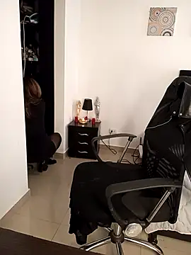 tata laima   online show from 01/20/25, 05:16