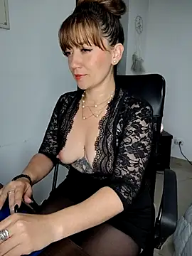 tata laima   online show from 03/04/25, 10:57