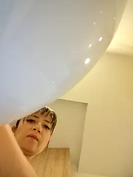 tata laima   online show from 09/11/25, 01:44