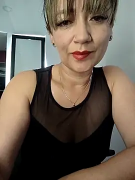 tata laima   online show from 11/18/25, 02:10