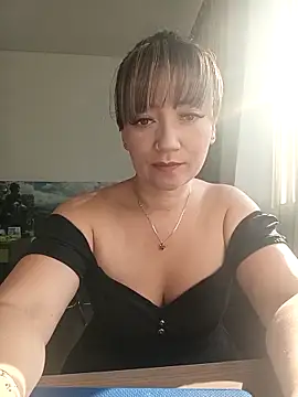 tata laima   online show from 03/25/26, 12:55