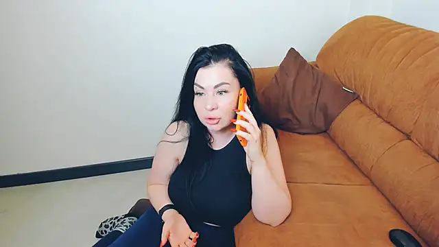 LayaFlow online show from 02/05/26, 09:47