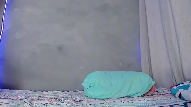 Snapshot of Alexxxholy chatting on 01/18/26, 11:58 Alexxxholy online show from 01/18/26, 11:58