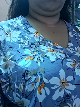 Snapshot of Ravina_patil1 chatting on 01/20/25, 01:42 Ravina patil1 online show from 01/20/25, 01:42