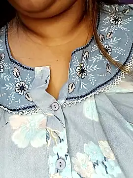 Snapshot of Ravina_patil1 chatting on 11/03/25, 07:26 Ravina patil1 online show from 11/03/25, 07:26