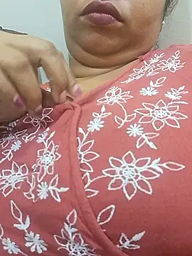 Snapshot of Ravina_patil1 chatting on 11/09/25, 07:45 Ravina patil1 online show from 11/09/25, 07:45