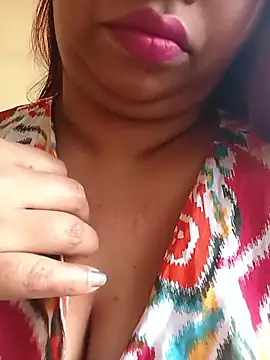 Snapshot of Ravina_patil1 chatting on 01/07/26, 05:32 Ravina patil1 online show from 01/07/26, 05:32