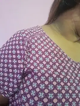 Ravina patil1 online show from 05/21/26, 05:47