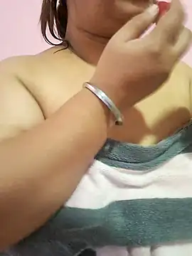 Snapshot of Ravina_patil1 chatting on 06/26/26, 03:55 Ravina patil1 online show from 06/26/26, 03:55