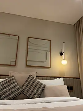 LunaRase online show from 02/08/25, 05:08