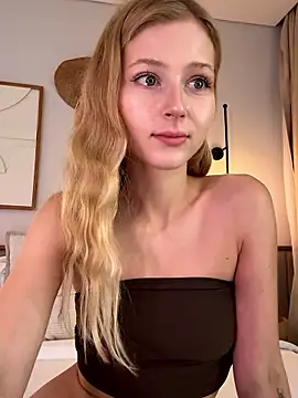 LunaRase online show from 01/13/26, 06:18