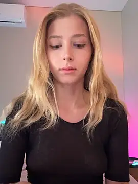 LunaRase online show from 03/15/26, 09:26