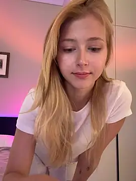 LunaRase online show from 03/16/26, 08:40