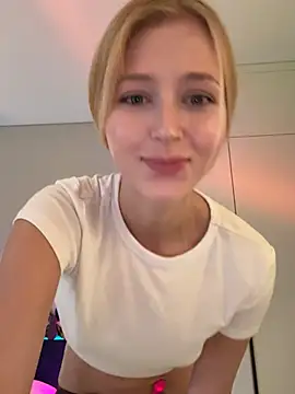 LunaRase online show from 03/29/26, 09:53