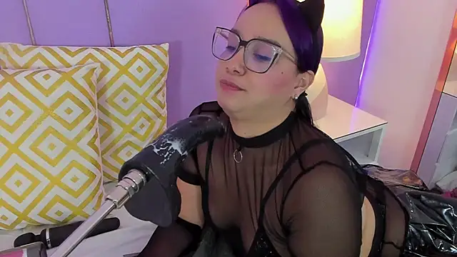 Snapshot of SophyRuiz_ chatting on 02/11/26, 11:59 SophyRuiz online show from 02/11/26, 11:59