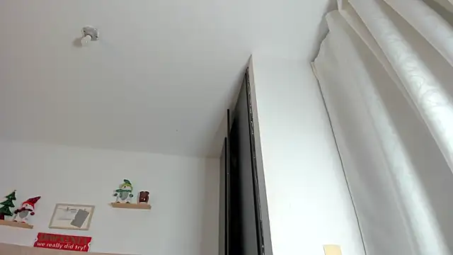 Avaline Blancx online show from 12/20/24, 11:47