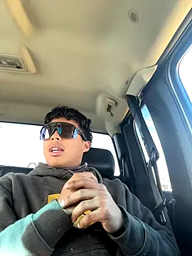 carlozxyz337 online show from 12/05/24, 06:55