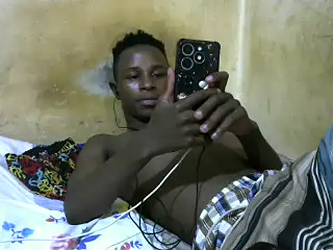 Snapshot of swthairydic chatting on 02/12/25, 08:50 swthairydic online show from 02/12/25, 08:50