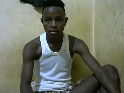 Snapshot of swthairydic chatting on 03/05/25, 12:27 swthairydic online show from 03/05/25, 12:27