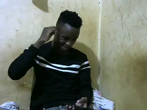 Snapshot of swthairydic chatting on 03/21/25, 08:39 swthairydic online show from 03/21/25, 08:39