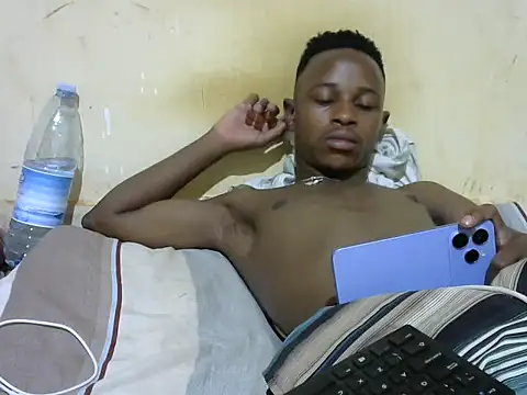 Snapshot of swthairydic chatting on 12/03/25, 08:40 swthairydic online show from 12/03/25, 08:40