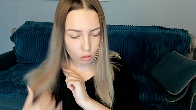 Mia shy1 online show from 01/24/25, 10:53