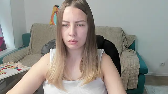 Mia shy1 online show from 12/04/25, 07:17