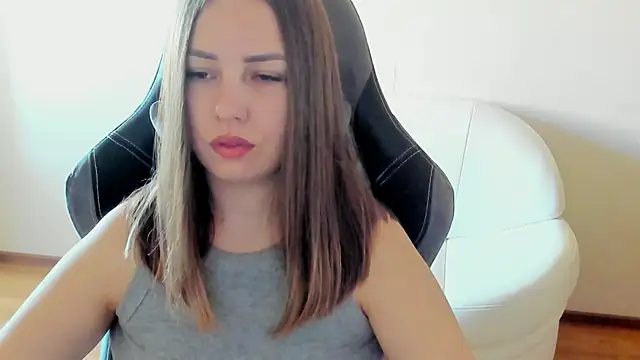 Mia shy1 online show from 05/18/26, 04:51