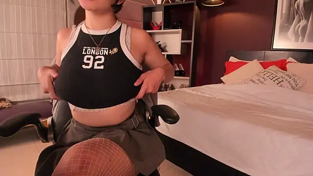 Moony 14 online show from 02/11/26, 01:05