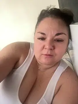 MikyVesela online show from 04/20/26, 07:33