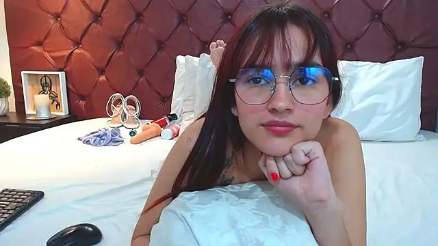 MelodyMansson online show from 01/14/25, 05:01