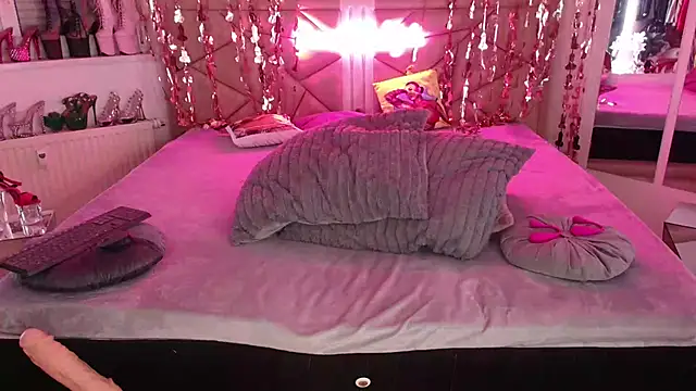 bonnievonclyde online show from 02/26/25, 07:16