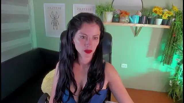 Aliiz 01 online show from 01/23/25, 11:36