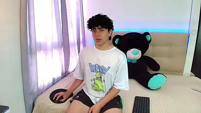 Snapshot of _nickconnor01 chatting on 01/02/25, 07:51 nickconnor01 online show from 01/02/25, 07:51