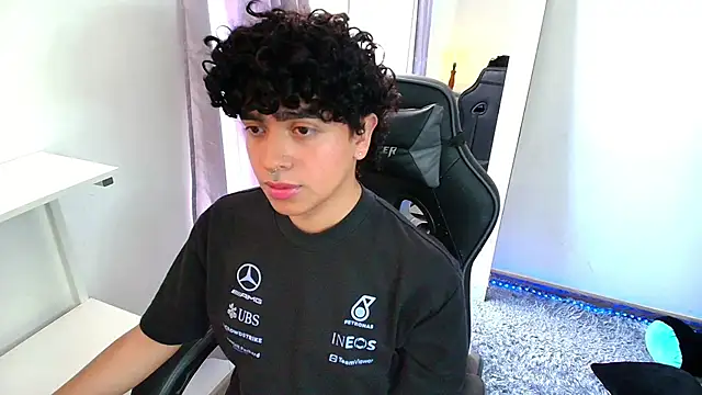 Snapshot of _nickconnor01 chatting on 01/07/25, 08:21 nickconnor01 online show from 01/07/25, 08:21