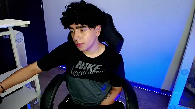 Snapshot of _nickconnor01 chatting on 02/07/25, 10:41 nickconnor01 online show from 02/07/25, 10:41