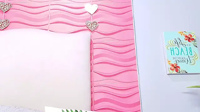 Veronica Tits online show from 02/19/25, 08:22