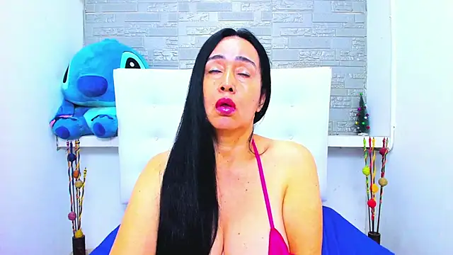 HorniestMilf online show from 11/28/25, 09:39